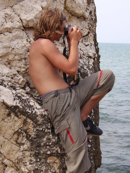 Mentre scatto una foto da uno scoglio